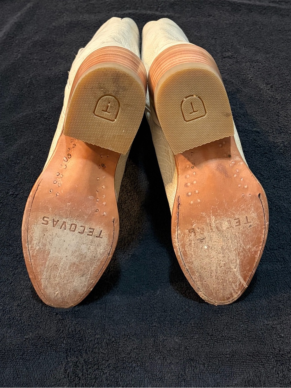 LIMITED RELEASE Tecovas Chloe Pearl Smooth Ostrich Cowgirl Boots - Picture 6 of 8